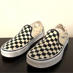 Womens checkered slip on vans size 7.5